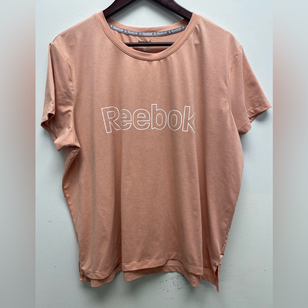4 for $25 🧡 Reebok Graphic Logo Tee Size XXL 🧡